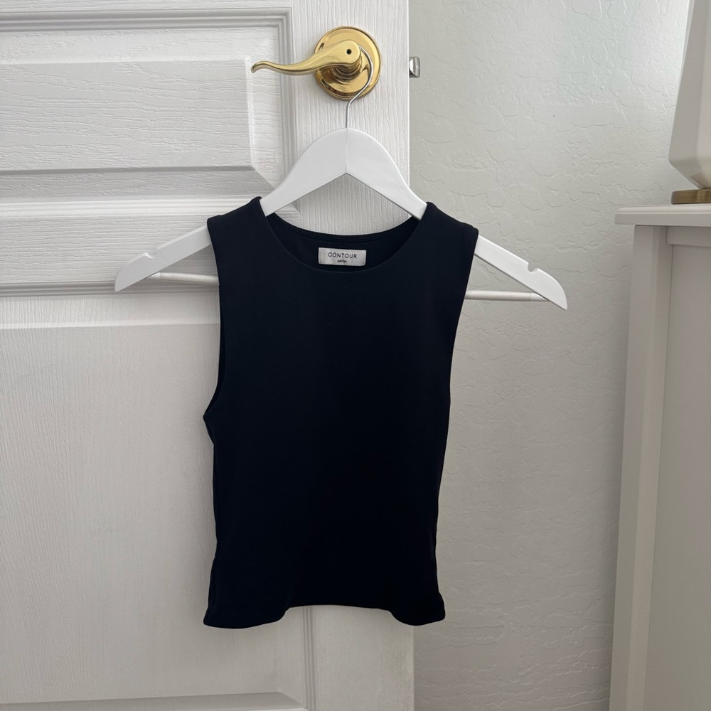 Aritzia Black Contour Muscle Tank Size XS